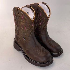 Justin Shetland Buffalo 8” boot size 6.5 B